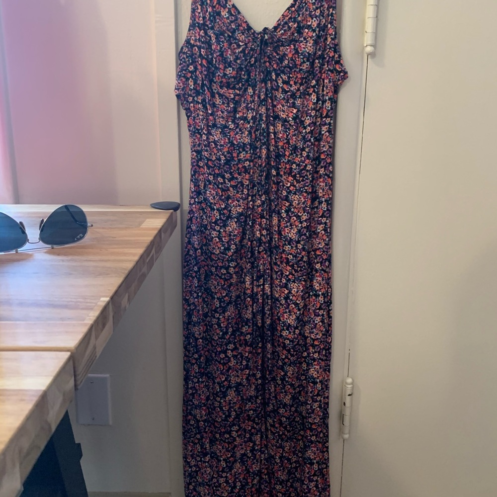 Floral maxi dress - size M